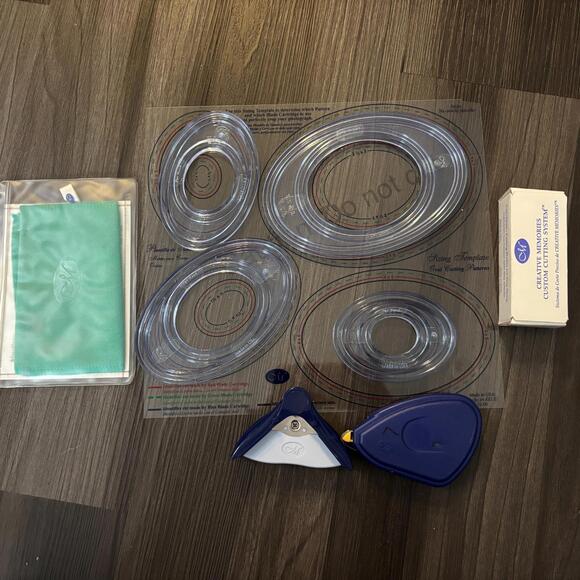 Creative Memories Custom Cutting System-4 Oval Patterns & Template Mat Scrapbook - Picture 1 of 7